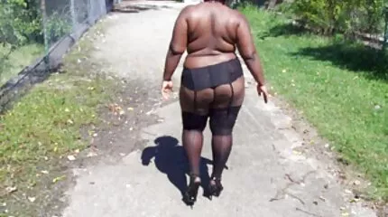 كان الرجل بحاجة إلى أن يمارس الجنس في سكس عربي رومنسي المطبخ مع امرأة سمراء تكريما لعيد الفصح.