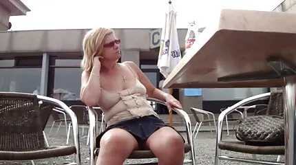 مع مثل هذه الثدي ، لا تستطيع ناتاشا حتى افلام جنس محارم عربي إظهار بوسها