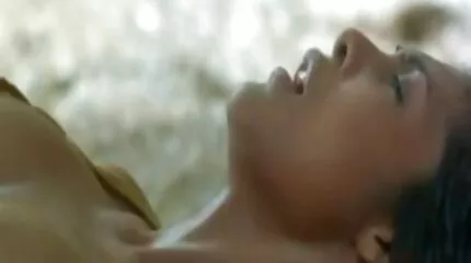 ذهب الشرج جنس عربى مترجم الخشنة إلى الفرخ بعد البلع