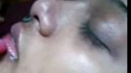 استعدت سارة للذهاب بمفردها سكس عربي عنيف بعد التحدث مع زوجها السابق