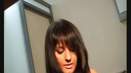 تبادل طالب كتابًا مدرسيًا مع عضو أسود افلام جنس عربي مباشر من الزنجي.