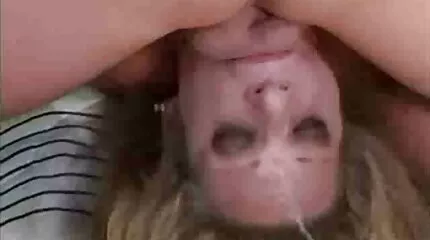 لقد شهدت مؤخرة شقراء الكثير ، فيديو جنس عربى لكن ليس هكذا